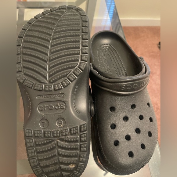 Crocs - Picture 2 of 3